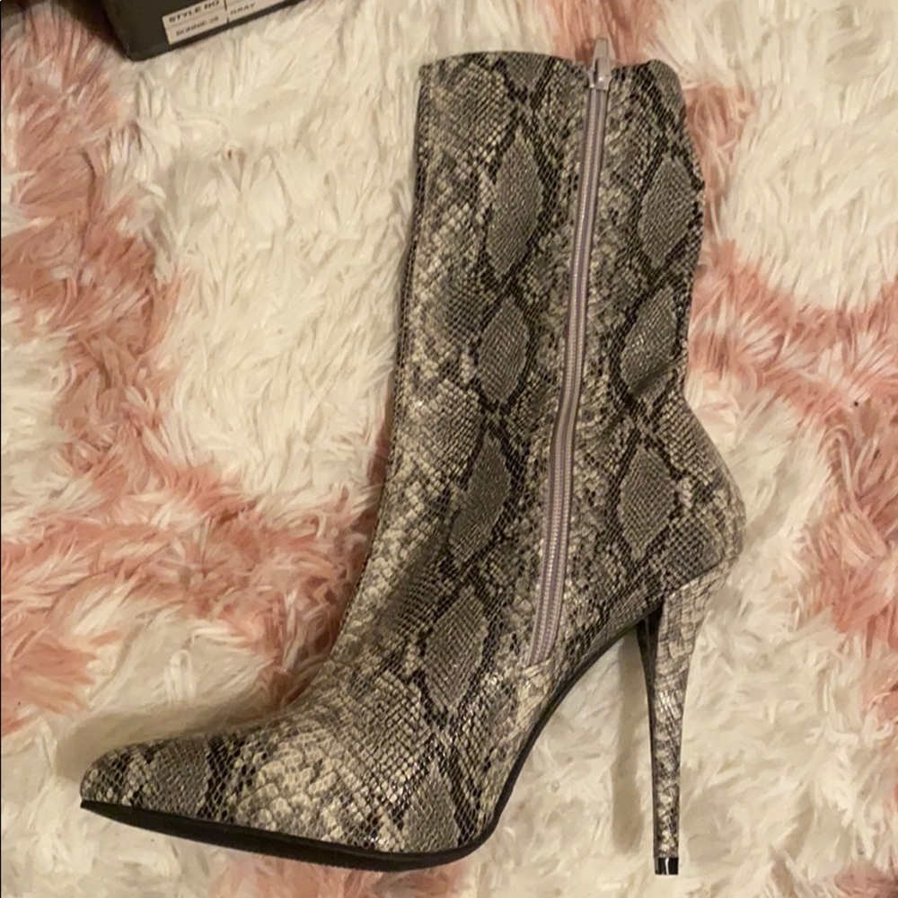 Fashion Nova Heels